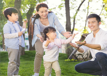 尊凯实业新家庭养育公益项目